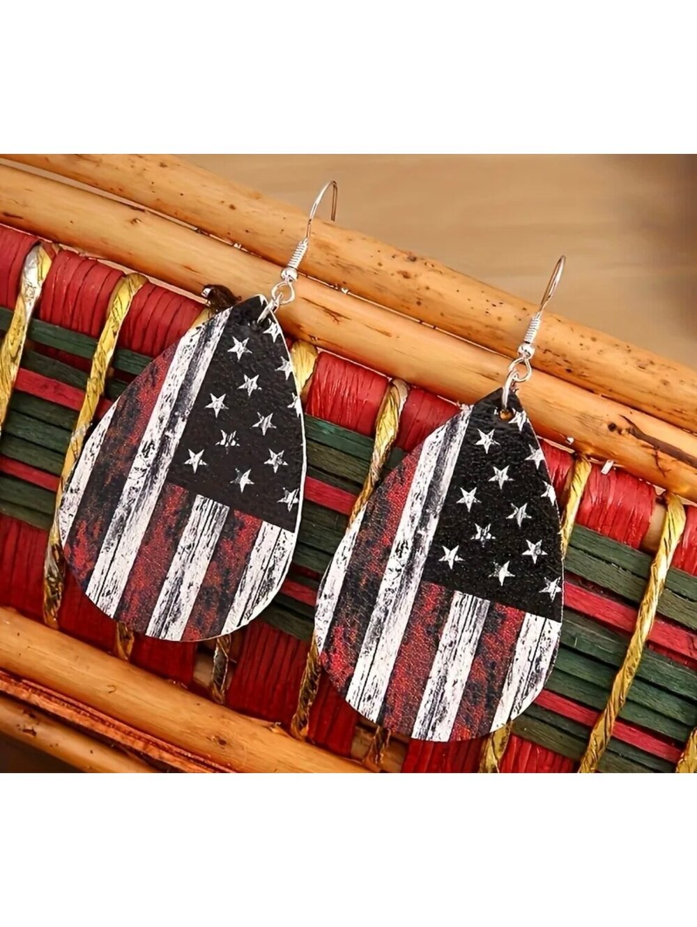 New - Vintage Style - Patriotic American Flag Dangle Drop Earrings